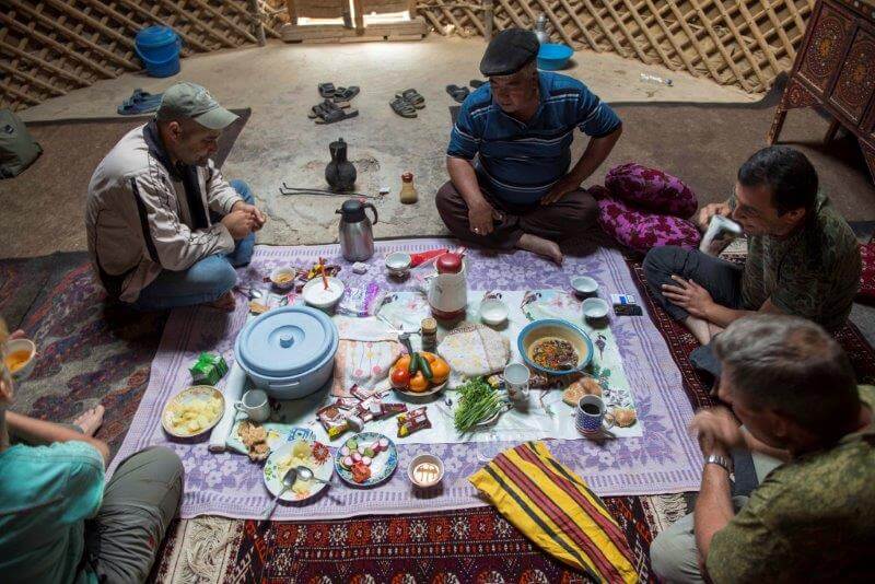 turkmenistan, picknick lunch in yurt.jpg